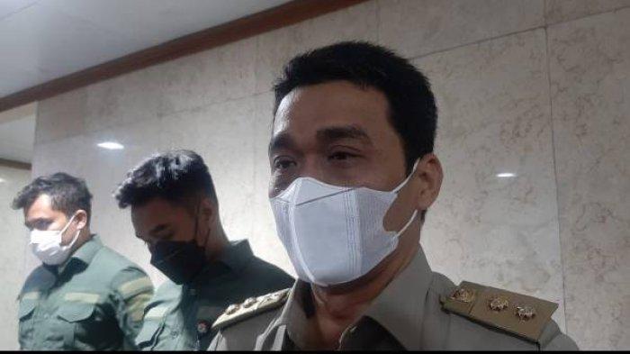 Wakil Gubernur DKI Jakarta, Ahmad Riza Patria, di Balai Kota DKI Jakarta, Senin (10/1/22). (Sumber: Kompas.tv/HASYA NINDITA)