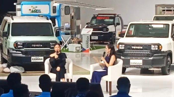 Dian Sastro hadiri launcing All New Hilux Rangga di Jakarta