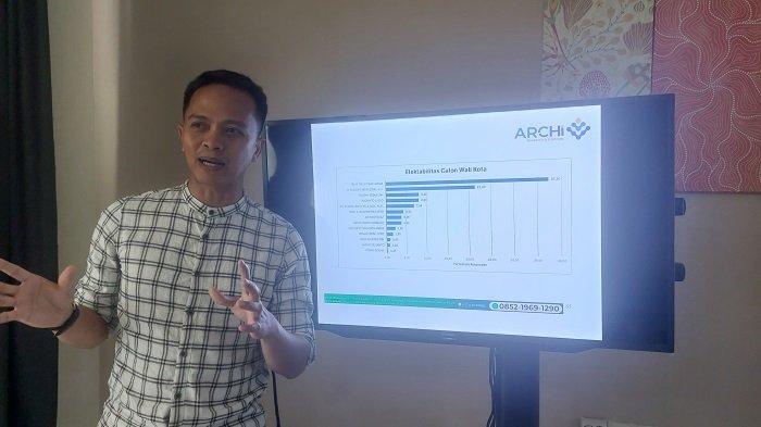 Ceo Archy Strategy Fitriadi saat jumpa pers di Achy House Makassar, Jl CitraLand Celebes, Kabupaten Gowa, Selasa (19/6/2024) sore.