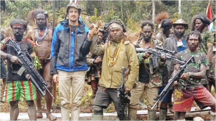 Pilot Susi Air berkebangsaan Selandia Baru yang disandera KKB, Philip Mark Mehrtens. KKB meminta agar seluruh pasukan TNI - Polri ditarik dari Papua.