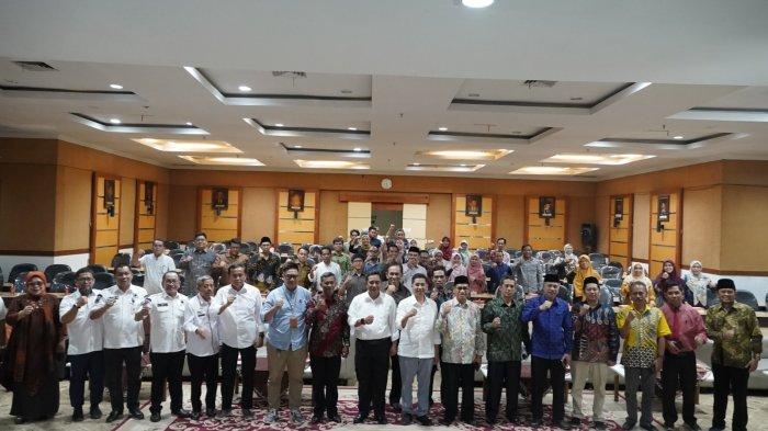 Foto bersama usai kunjungan kerja Pj Gubernur Sulsel ke Universitas Islam Negeri (UIN) Alauddin Makassar.