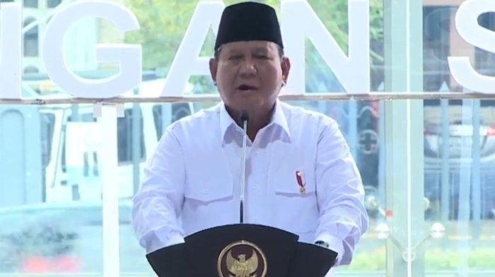 Program makan bergizi gratis (MBG) di Kendari, Sulawesi Tenggara masih menggunakan uang pribadi Presiden Prabowo Subianto.