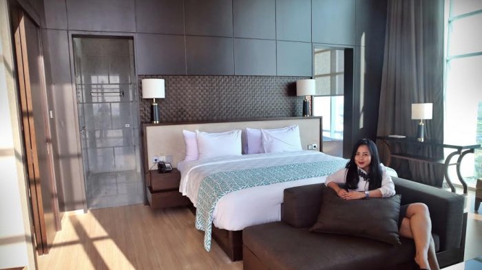 FOTO: Fasilitas Mewah nan Megah di The Royal Phinisi Suite Hotel The ...