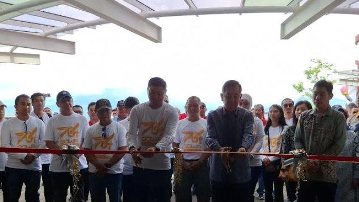 Bupati Gowa, Adnan Purichta Ichsan didampingi Wakil Bupati Gowa, Abd Rauf Malaganni, meresmikan destinasi wisata Cimory Dairyland di Kecamatan Parangloe, Gowa, Sulawesi Selatan, Sabtu (16/11/2024).