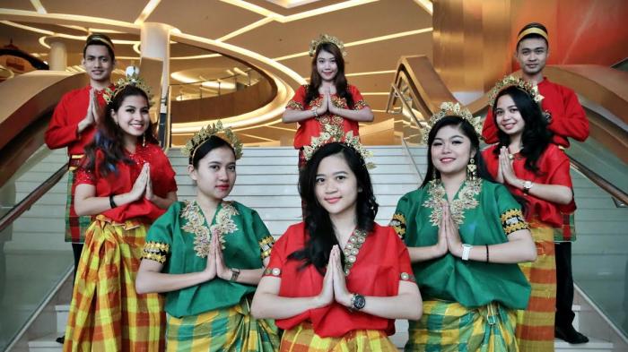 Apa Itu Baju Bodo? Berikut Bentuk dan Fungsi Pakaian Adat Sulawesi