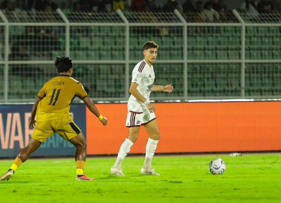 Penyelamatan Mistar Gawang Loloskan PSM dari Gol Sidibe