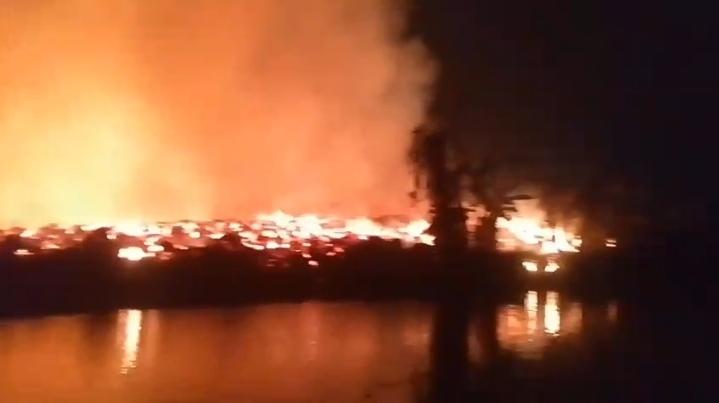 Belasan Hektare Limbah Eks Pabrik Plywood di Luwu Terbakar
