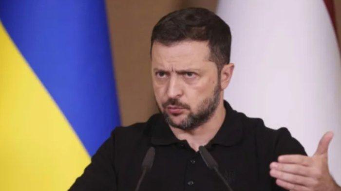 Presiden Ukraina Volodymyr Zelensky. Presiden Zelensky mengeklaim satu batalion tentara Korea Utara yang bertugas membantu Rusia tewas dalam perang di Ukraina.