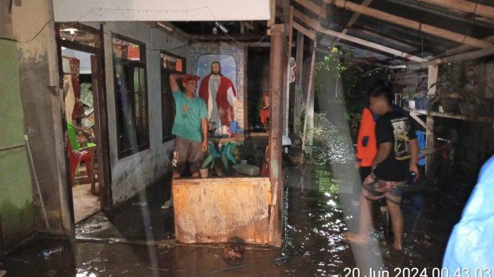 2 desa di Kabupaten Mitra, Provinsi Sulawesi Utara, yang terendam banjir.