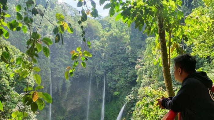 Air Terjun Tekaan Telu di Tomohon, Sulawesi Utara.