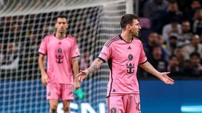 Al Nassr vs Inter Miami 6-0. Cristiano Ronaldo menonton Lionel Messi saat kalah telak di Arab Saudi.