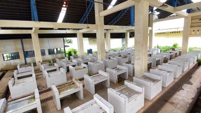 PASAR - Potret Bangunan Pasar Restorasi Malalayang di Manado Sulawesi Utara. Kondisi Makin Memprihatinkan.
