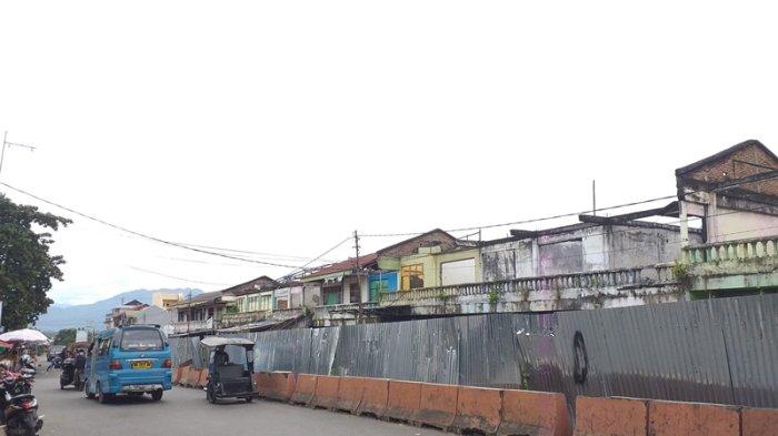 Bangunan eks Pasar Serasi di Kotamobagu, Sulawesi Utara (Sulut) yang belum juga difungsikan, Minggu 21 Juli 2024.