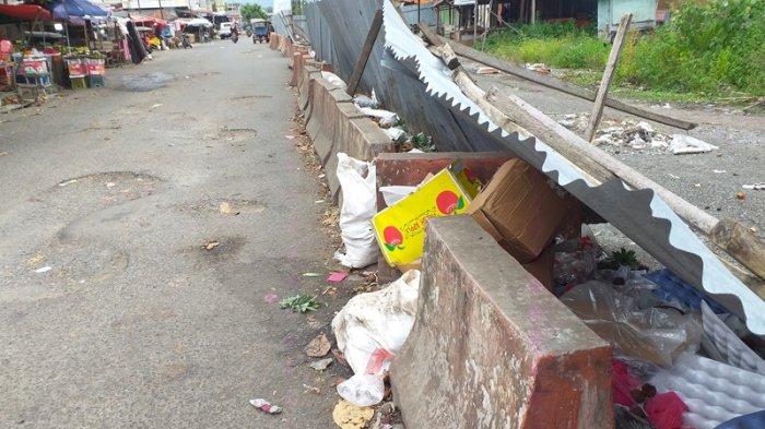 Bangunan eks Pasar Serasi di Kotamobagu, Sulawesi Utara (Sulut) yang belum juga difungsikan, Minggu 21 Juli 2024.