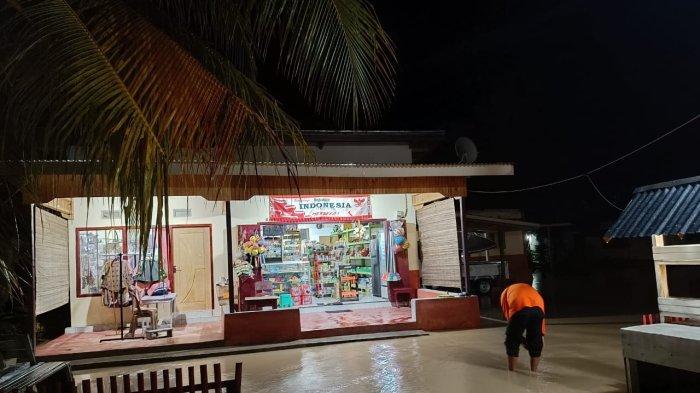 Banjir di Kabupaten Bolmong, Sulawesi Utara.