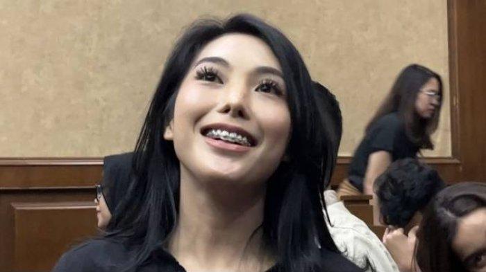 Biduan dangdut Nayunda Nabila, wanita yang disebut Mrs. Bali oleh SYL.