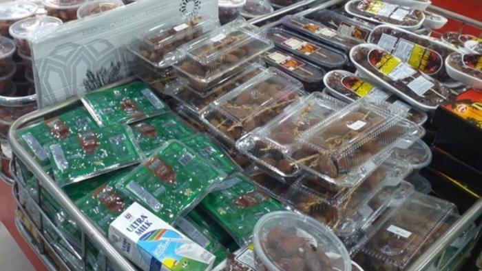 Buah kurma mempunyai banyak manfaat bagi kesehatan tubuh manusia.