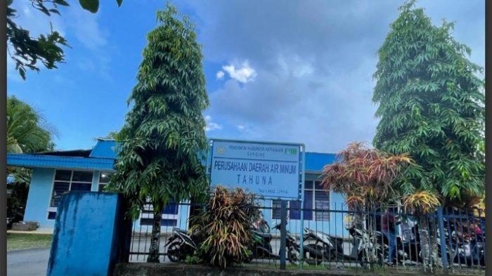 Kantor PDAM Tahuna di Kelurahan Bungalawang, Kecamatan Tahuna, Kabupaten Kepulauan Sangihe, Sulawesi Utara.