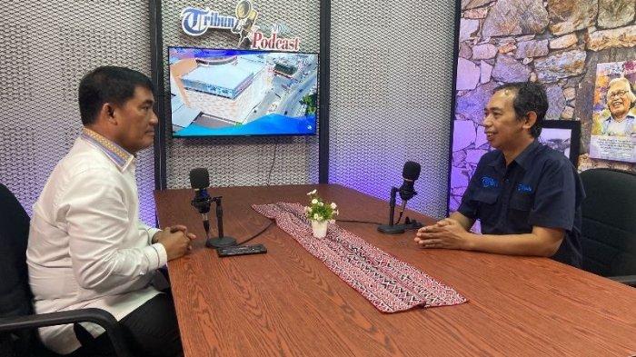 Calon Gubernur Sulawesi Utara Yulius Selvanus Komaling (YSK) berbagi cerita bagaimana kehidupannya semasa kecil hingga remaja di tribunmanado podcast, Kamis 18 Juli 2024.