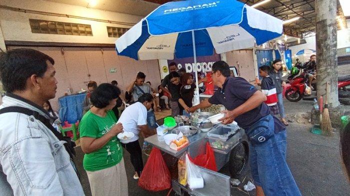 Cilok viral di Manado, Sulawesi Utara.