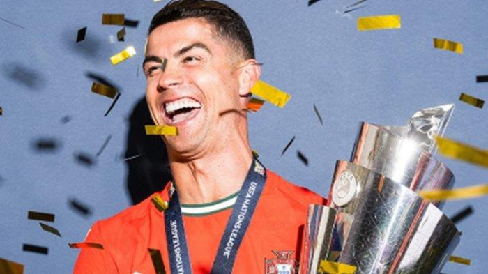 TIMNAS PORTUGAL - Cristiano Ronaldo bersama Portugal meraih gelar Juara UEFA Nations League 2025.