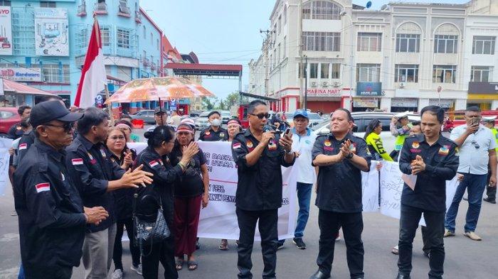Demo dari Barmas Sulut yang digelar di Polresta Manado.