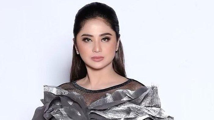 Dewi Perssik
