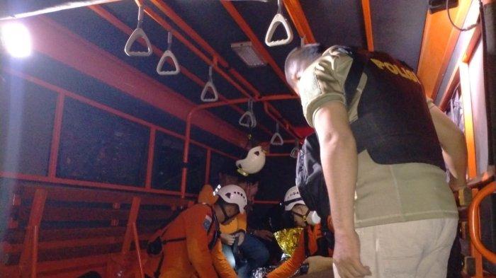 Evakuasi Yazid Badjeber (20), pendaki asal Manado yang meninggal di Gunung Soputan, Kabupaten Mitra, Sulawesi Utara (Sulut), Sabtu 25 Mei 2024.