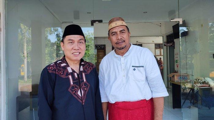 Rektor UNIMMAN, Agust A Laya, SKM M Kes (kiri).