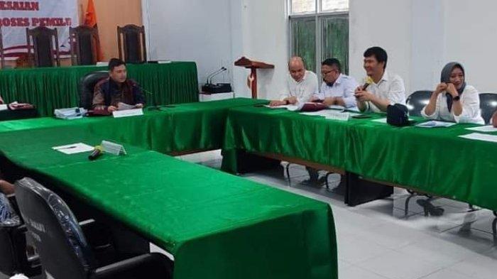 Mediasi sengketa pemilu terkait DCS DPRD Sulawesi Utara di Bawaslu Sulut, Jumat (25/8/2023). 