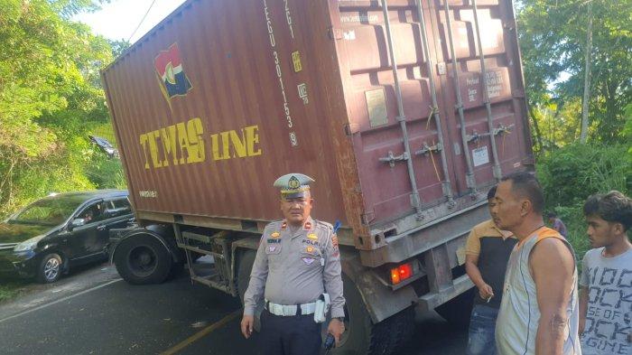 Kecelakaan tunggal truk kontainer Jalan Trans Sulawesi, Desa Munte, Kecamatan Tumpaan, Kabupaten Minahasa Selatan, Sulawesi Utara, Kamis (18/7/2024) sekitar pukul 06.00 Wita.