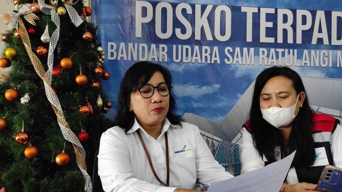 GM PT Angkasa Pura I Bandara Sam Ratulangi Manado, Maya Damayanti (kiri) didampingi Stakeholder Relation, Yanti Pramono menjelaskan data pergerakan pesawat, penumpang dan kargo di masa Nataru, Kamis (04/01/2024).