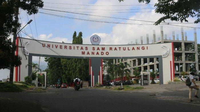 Gerbang pintu masuk utama Universitas Sam Ratulangi (Unsrat) Manado, Sulawesi Utara, Selasa (26/3/2024). (tribunmanado.co.id/Alexander Pattyranie)