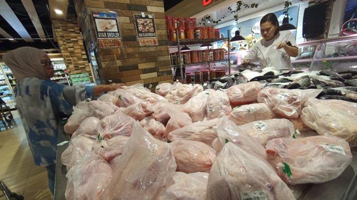 Harga Daging Ayam di Pasar Swalayan Manado