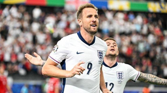 Harry Kane mencetak gol saat melawan Denmark di Euro 2024 pada Jumat 21 Juni 2024 WIB.