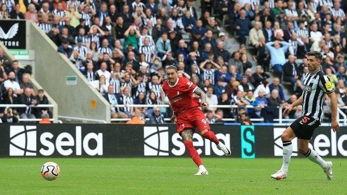 Hasil Liga Inggris Newcastle vs Liverpool 1-2, The Reds Comeback dengan 10 Pemain. Darwin Nunez jadi penentu kemenangan.