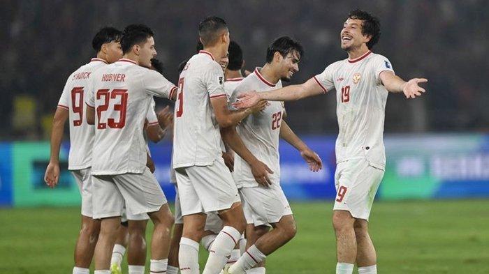 Thom Haye cetak gol indah saat melawan Filipina. Timnas Garuda Lolos ke Putaran 3 Kualifikasi WC Piala Dunia 2026 Zona Asia. 