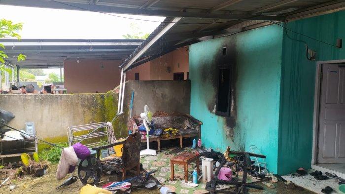 Kebakaran di Perum Puri Indah Kelurahan Motoboi Kecil Kecamatan Kotamobagu Selatan, Jumat 15 September 2023.