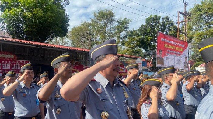 Kementerian Hukum dan HAM Sulawesi Utara menggelar upacara Hari Dharma Karyadhika