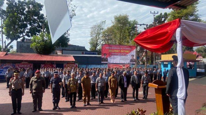 Kementerian Hukum dan HAM Sulawesi Utara menggelar upacara Hari Dharma Karyadhika
