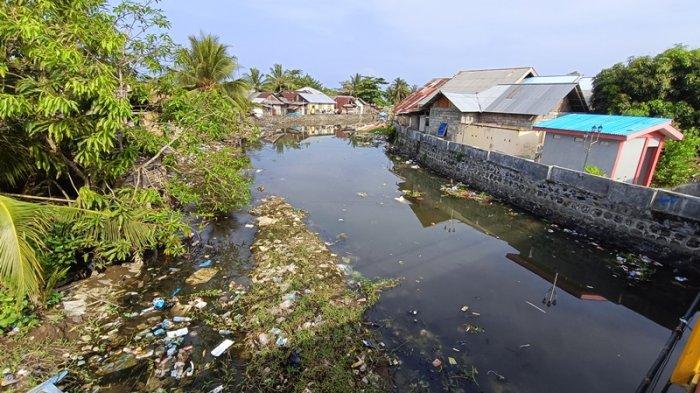Kondisi sungai di Desa Borgo yang ada di Kecamatan Belang, Kabupaten Mitra, Sulawesi Utara