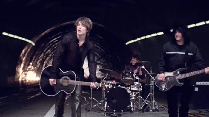 Lirik Lagu Iris Goo Goo Dolls Tribunmanado Co Id