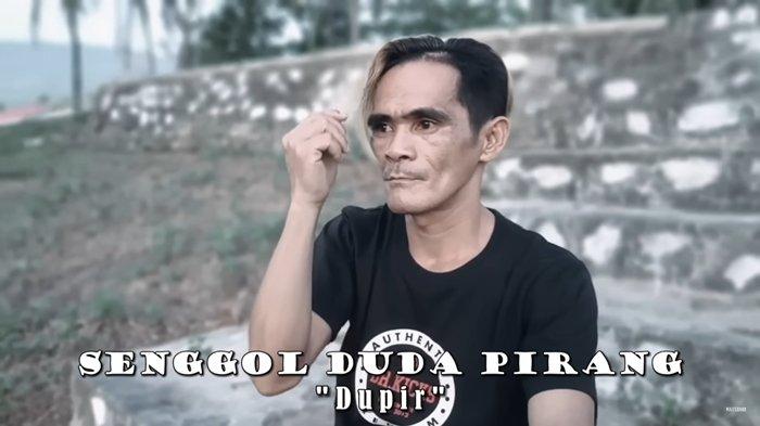 Lirik Senggol Duda Pirang - Dupir - Slebew Meledak Viral TikTok ...