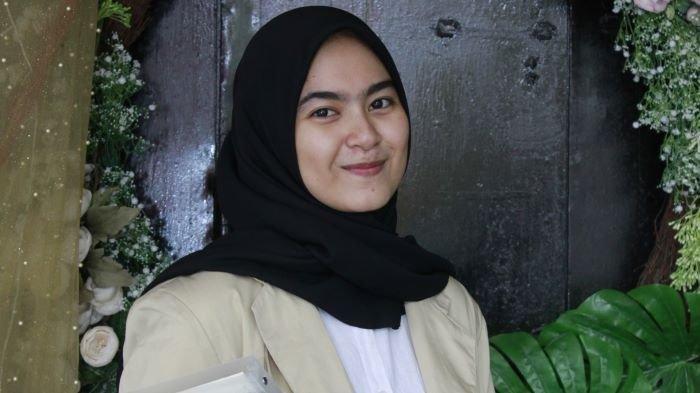 Mahasiswi Kotamobagu Sulawesi Utara, Sania Sinta Mokodompit