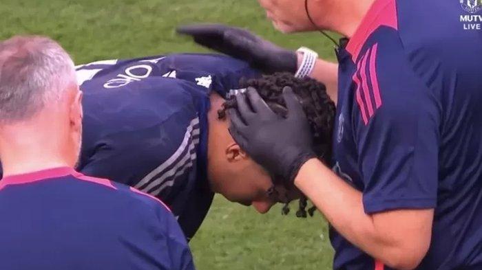 Nasib Manchester United di Tur Pramusim 2024. Bek Leny Yoro dan striker Rasmus Hojlund alami cedera.