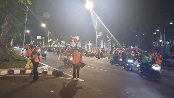Massa Demo RUU Pilkada di Gedung DPR RI Akhirnya Bubar.