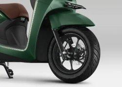 Memilih ban yang tepat serta melakukan perawatan berkala akan menjamin berkendara menggunakan sepeda motor nyaman dan aman.