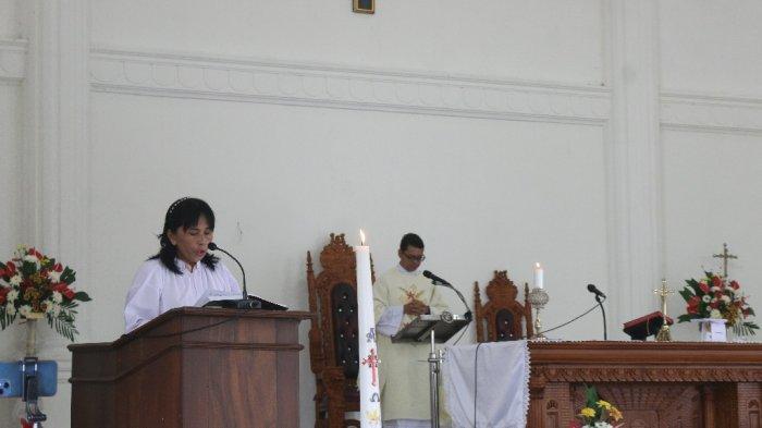 Misa Paskah di Stasi Santo Fransiskus Xaverius Maumbi, Kecamatan Kalawat, Kabupaten Minahasa Utara, Sulawesi Utara, Minggu (31/3/2024).