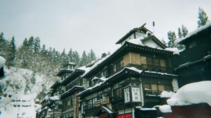 PERUSAHAAN TERTUA - Ilustrasi perusahaan di Jepang. Berikut sejumlah perusahaan tertua di dunia.