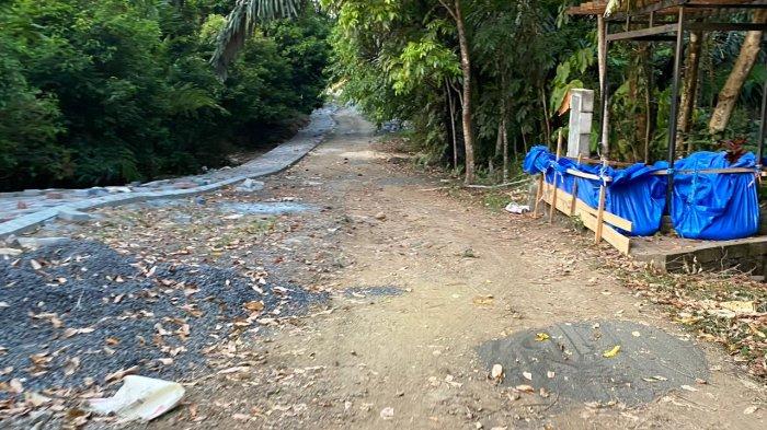 Objek Wisata Taman Hutan Raya Gunung Tumpa yang berlokasi di Tongkaina, Kecamatan Bunaken, Kota Manado, Sulawesi Utara